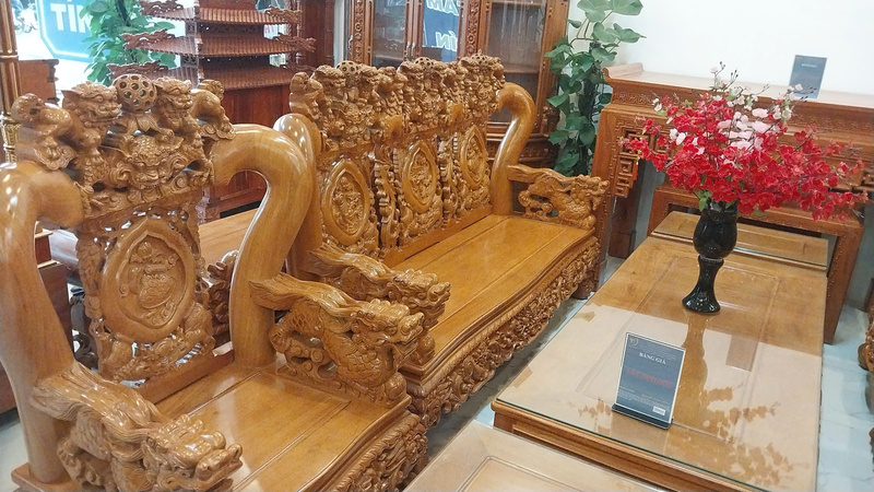 Bàn ghế gỗ